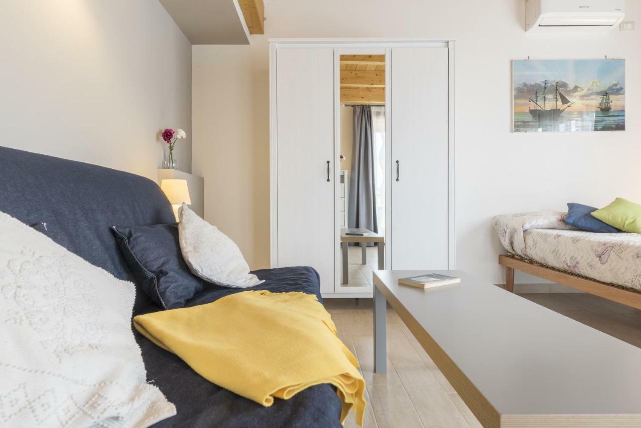 Apartmán Peperino Attic Flat Ciampino Exteriér fotografie